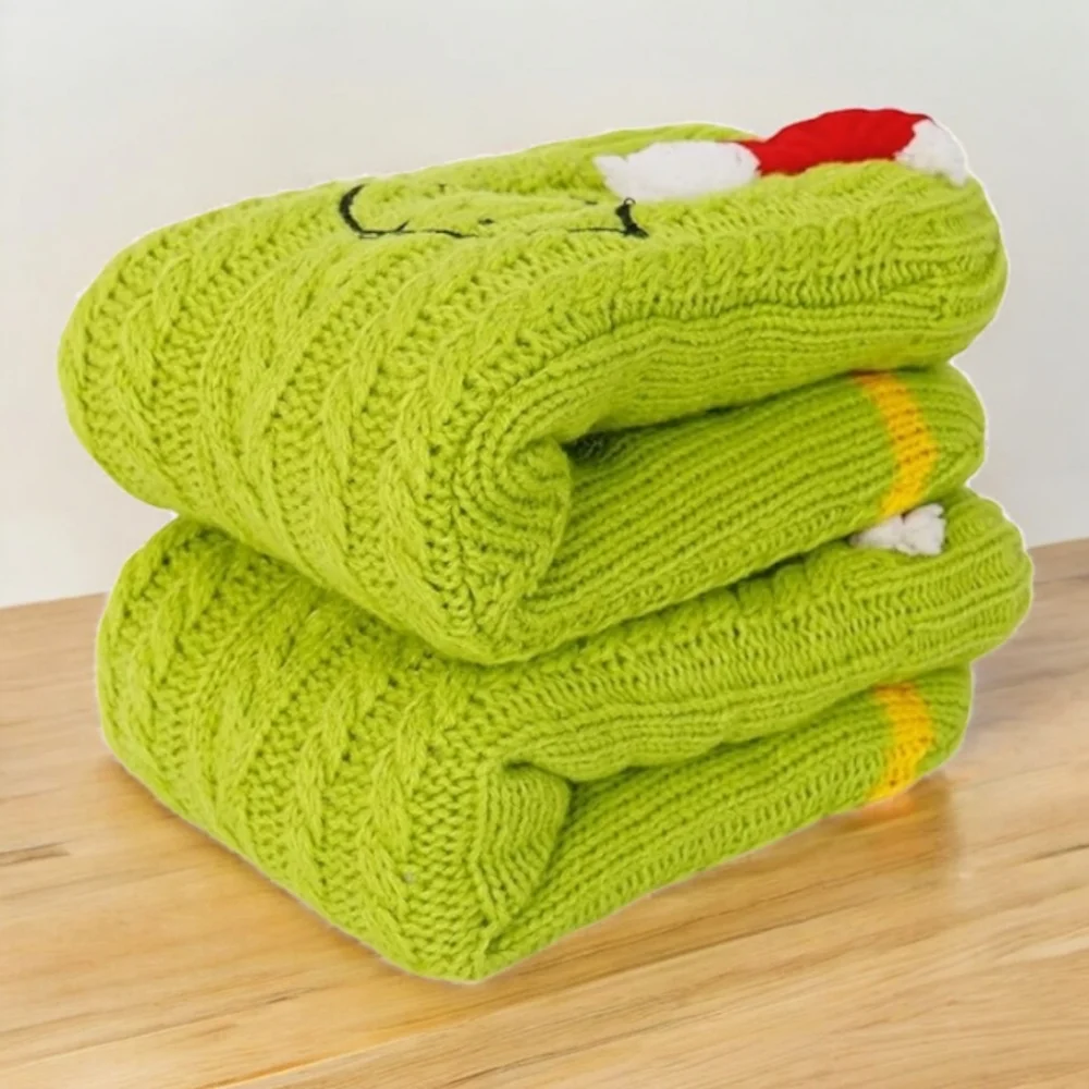 Bioworld Grinch Sherpa Lined Santa Hat Knit Slipper Socks NWT (Shoe 5-10)
